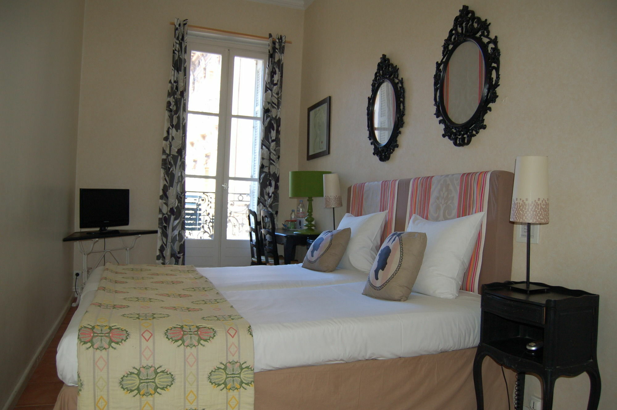 Hotel Amista Marseille - Ancien Hotel Saint Louis - Vieux Port Екстер'єр фото